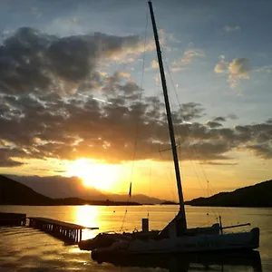 Yacht Club Гостевой дом Бозбурун
