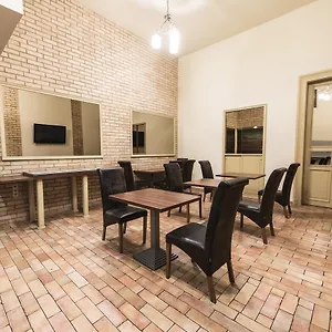 Sous44 3*, Budapest Hongrie
